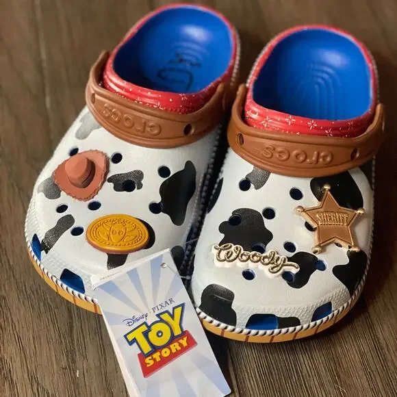 NWT Crocs Pixar Toy Story Woody size Junior 5 kids clogs